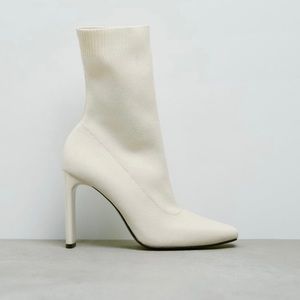 Zara cream stretch boots